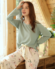 Carnation Long Sleeved 2 Piece Set