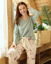 Carnation Long Sleeved 2 Piece Set