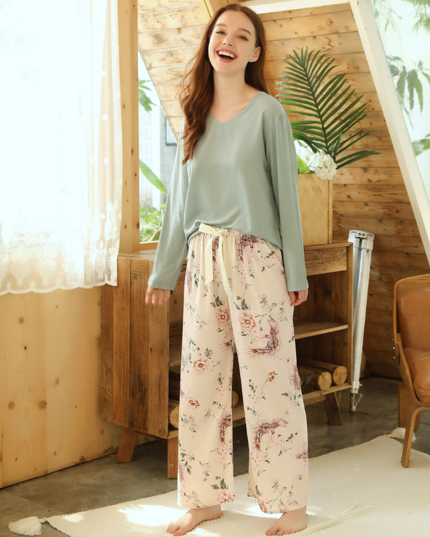 Carnation Long Sleeved 2 Piece Set